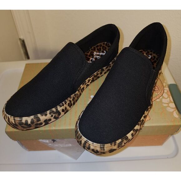 Very G Black Leopard Slip On Shoe - Picture 3 of 3